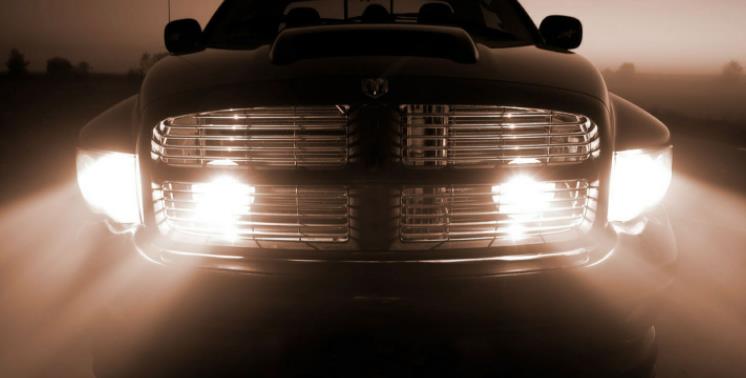 汽車燈具.jpg 汽車燈具.jpg