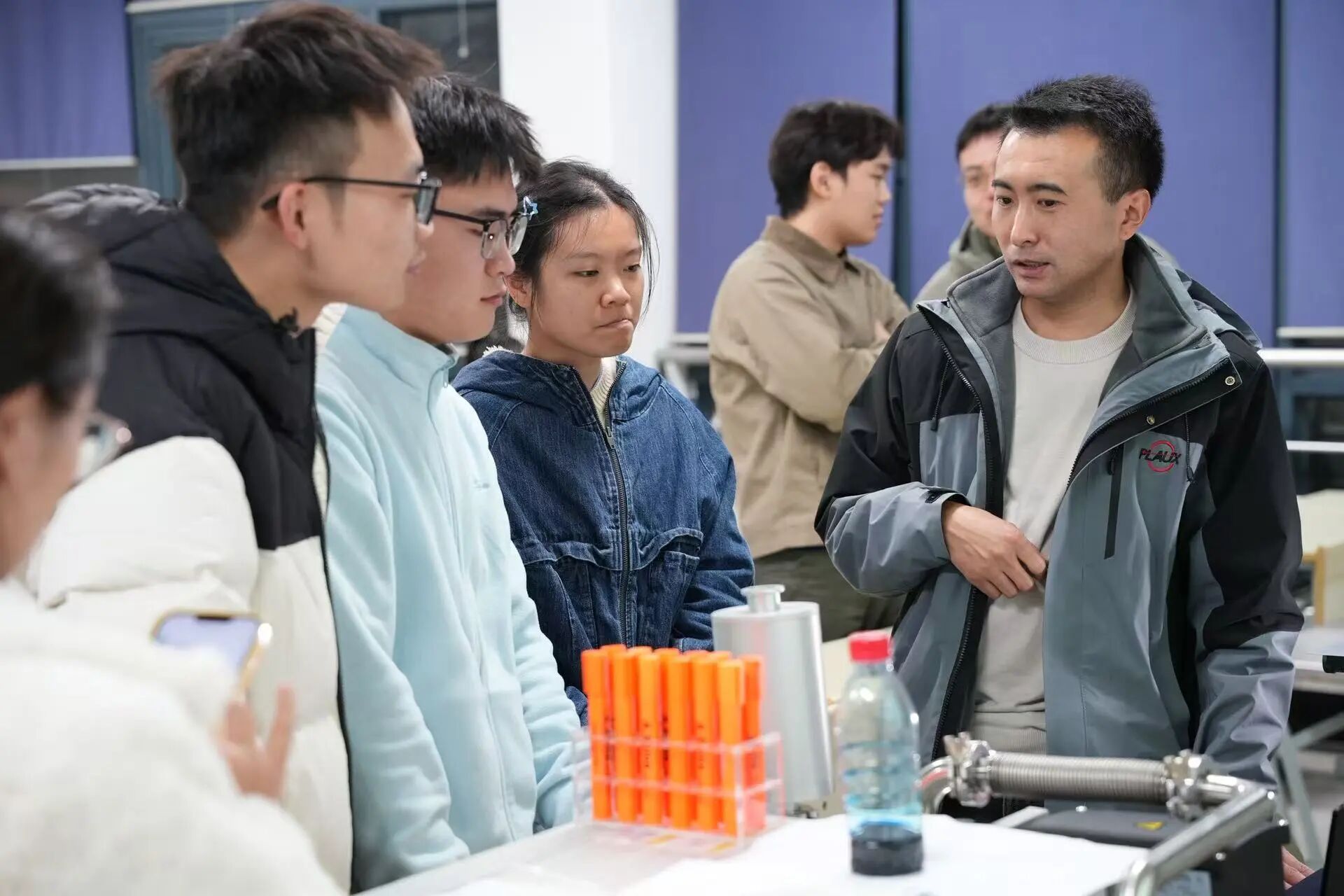 普樂斯走進東華大學物理學院，探討等離子技術(shù)應用與未來職業(yè)機遇